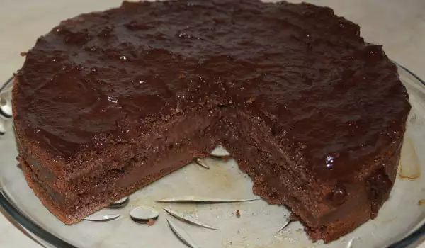 Ефектна Шоколадова Торта с 3 блата
