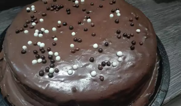Шоколадова торта със сметана и майонеза