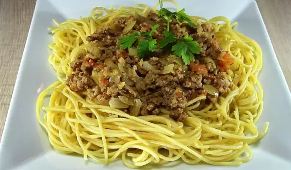 Лесни спагети Болонезе