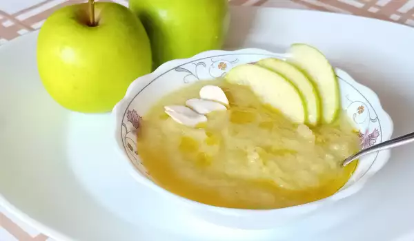 Испанска ябълкова супа за лятото