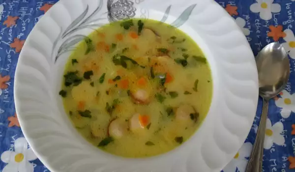 Млечна супа с млади моркови