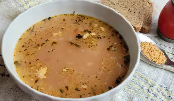 Супа тархана с масло и мента