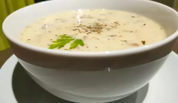 Гъста и кремообразна гъбена супа