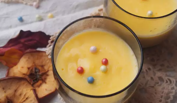 Крем ванилия с яйца и прясно мляко