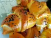 Кифлички с мая и прясно мляко